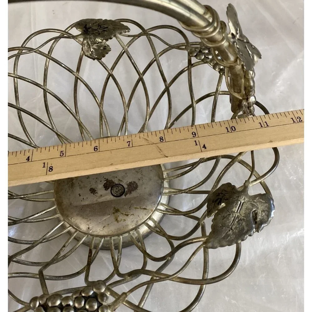 Vintage Godinger Silver Art Grape Leaf Basket Silverplate Fruit Centerpiece‎